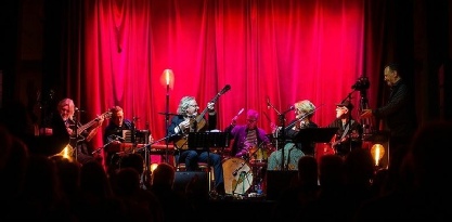 Reg Meuross Fire and Dust with full band The Strike Bio