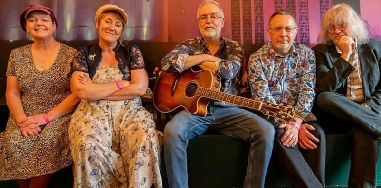 Virginia Kettle’s Rolling Folk Bio